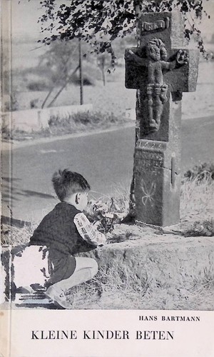 Kleine kinder beten - kinder, bedrohte
